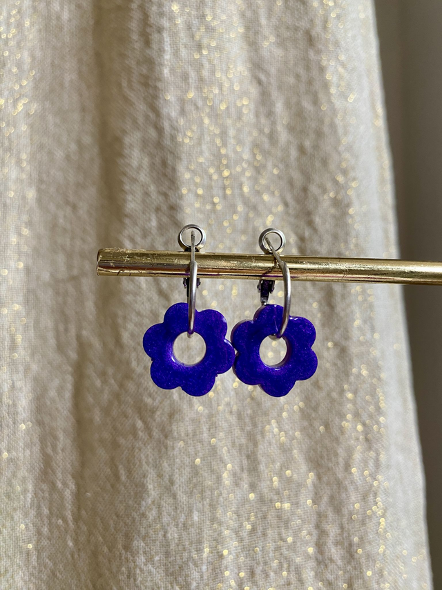 Créoles fleurs - pigments violet