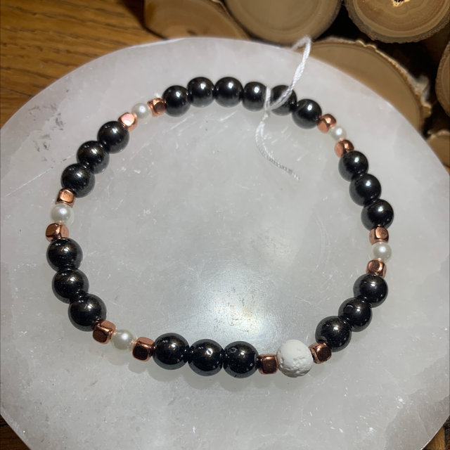 Hématite, perles d’eau douce 