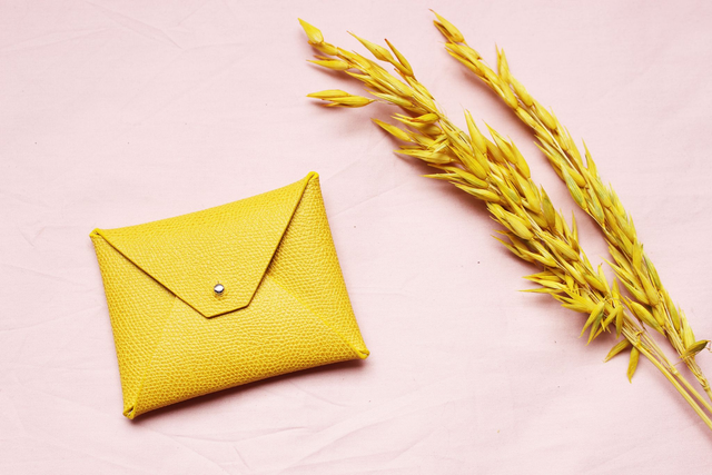 L&#039;Enveloppe - Jaune&amp;Camel