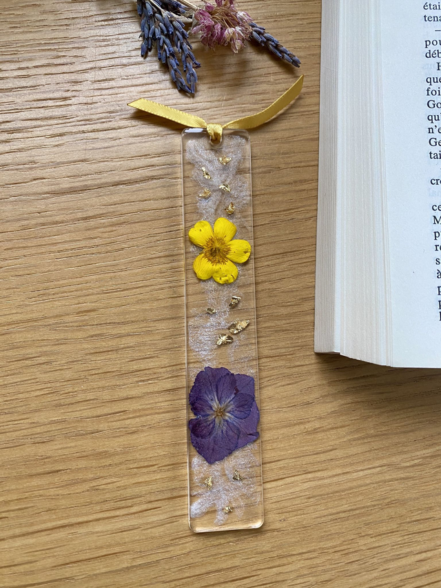 Marque page carré - bouton d'or et hortensia