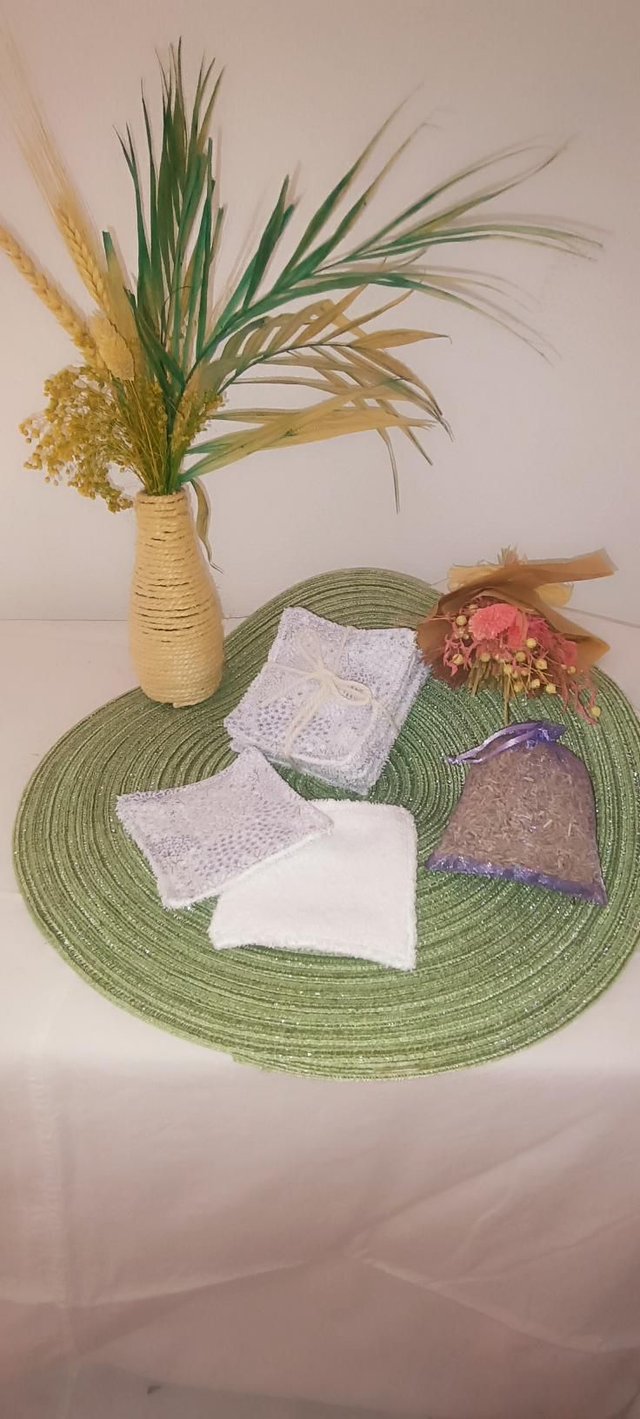 Lot de 10 lingettes démaquillantes