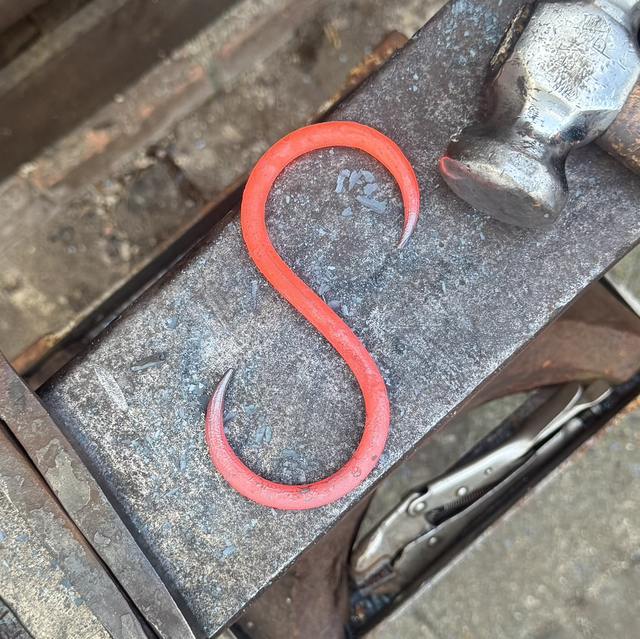 S - Hook 