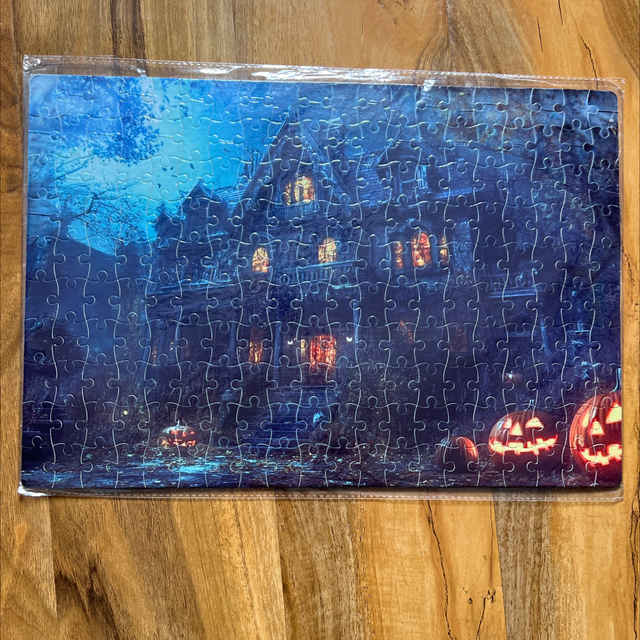 Halloween limited to 1 A3 200 piece jigsaw