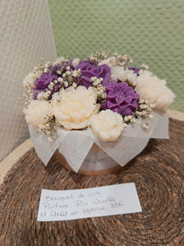 Composition florale Pin vanillé &amp; Chalet en Laponie