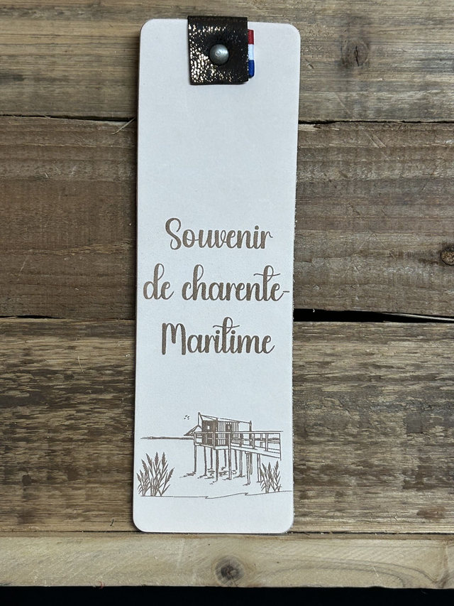 Marque page en cuir "Souvenir de Charente-Maritime"