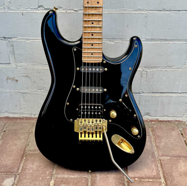 RARE 1984 Fender Japan STR-75 &quot;PRO-FEEL&quot; Super Strat (HSS) Fender EX-TREM Floyd Rose LIGHT Scallop / Scalloped Fretboard + Brown Leather Fender Gigbag