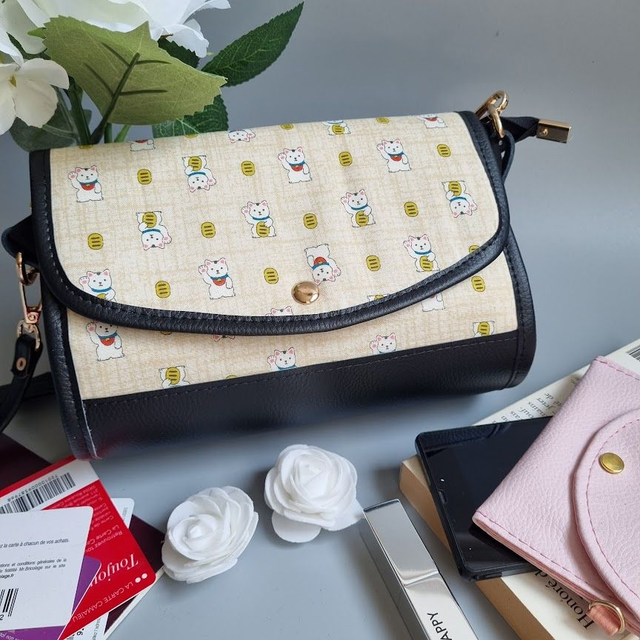 Mini-sac cartable "Maneko" beige & simili cuir noir