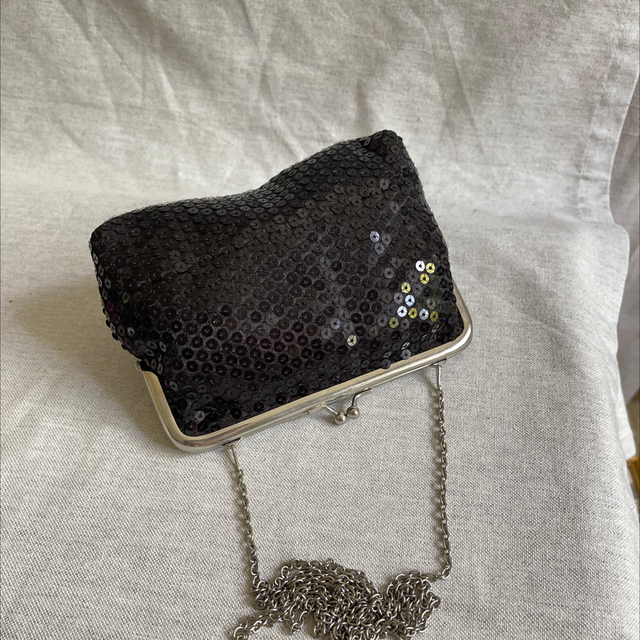 Schwarze Pailetten Tasche B:15 cm L: 74 cm