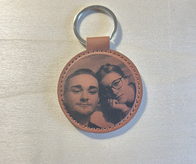 Porte-clé en cuir personnalisé 