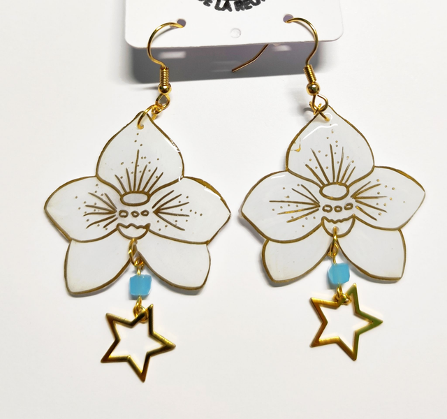 Boucle d'oreilles orchidée blanc et doré