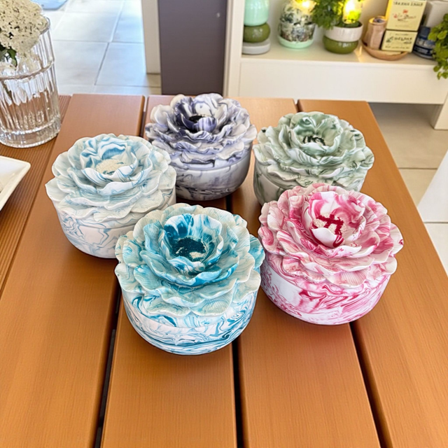 Camellia Pot