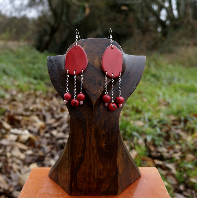 Grandes chips rouge avec perles rodhocrosite