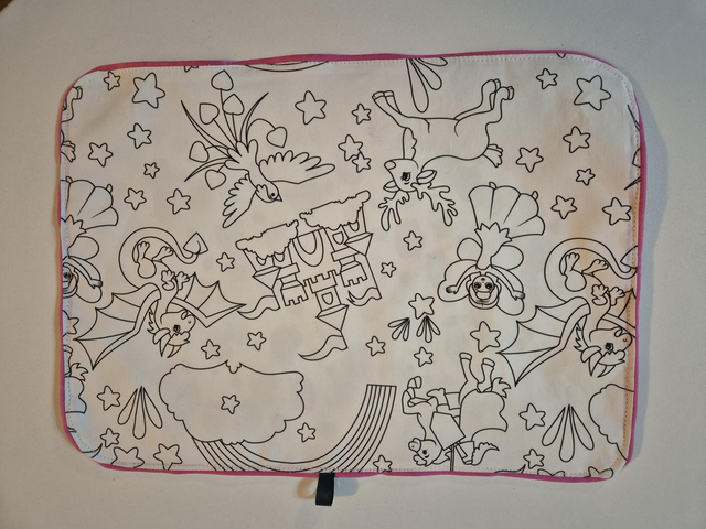 Set de table château, fée, renne, chevalier, dragon...à colorier à l'infini... ou presque