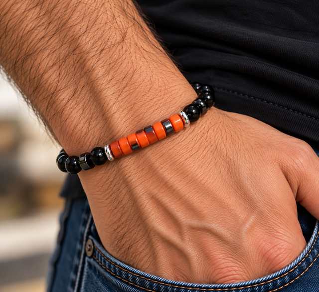 Bracelet homme noir aux perles plates et irisées