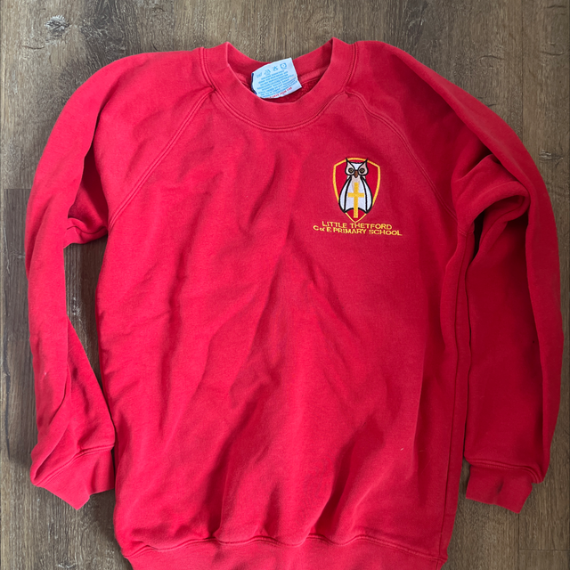 Logo Jumper size 32”