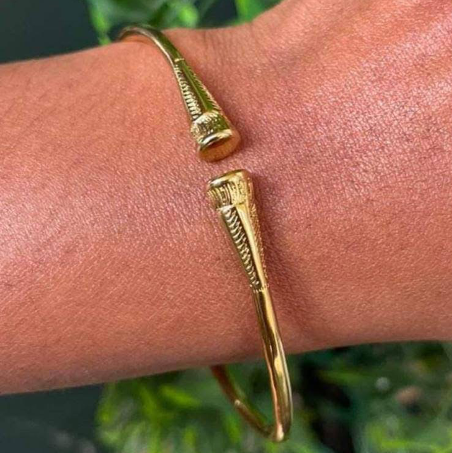 Vangovango motif simple fin 19cm