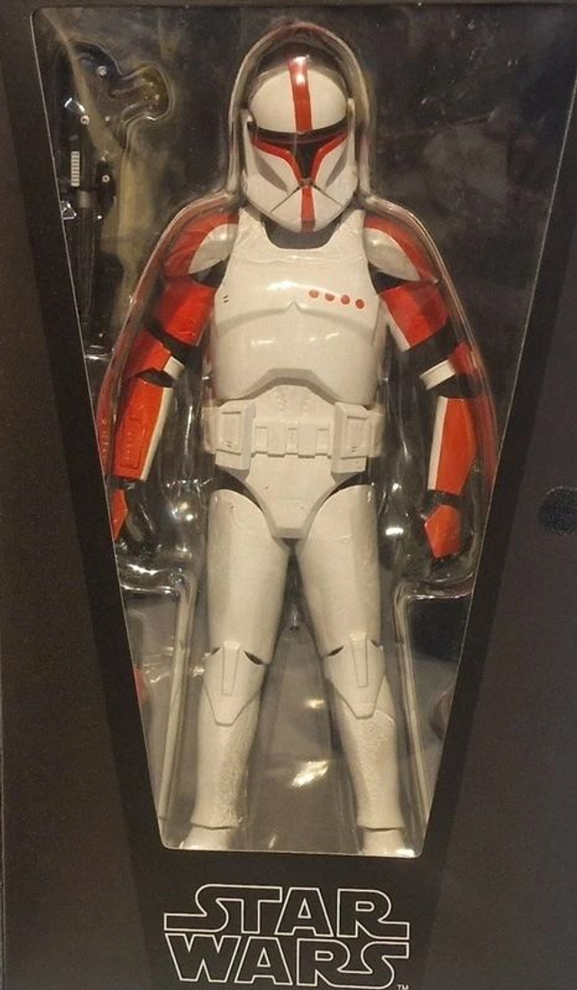 Clone Trooper Captain action figure