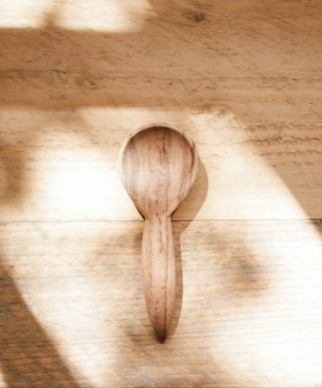 MeanWhile acacia wood scoop (small)