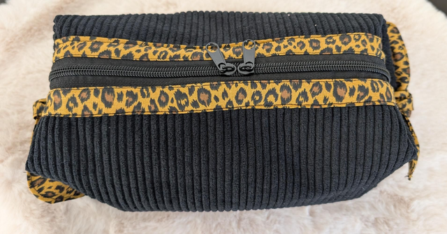 Trousse de toilette velours côtelé noir