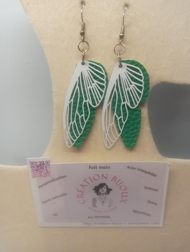Boucle d'oreille aile de fée et similicuir vert