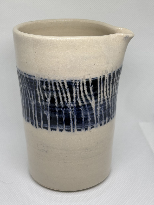 JUG NO HANDLE