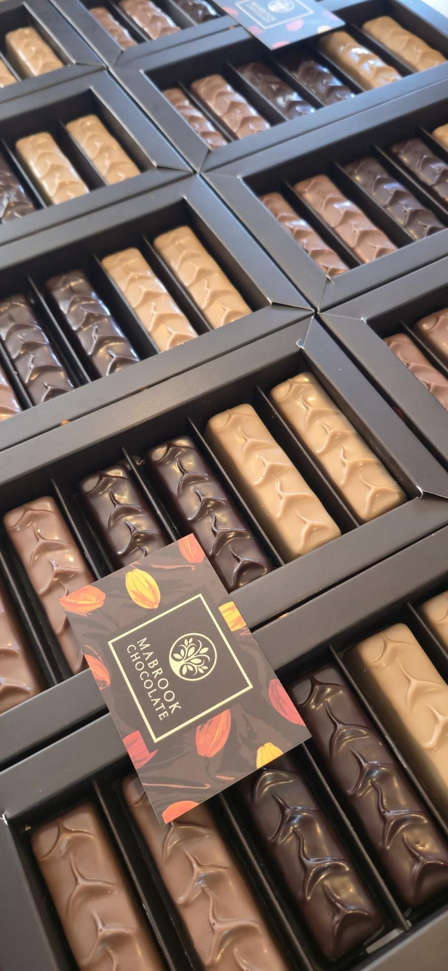 6 chocolate bars set