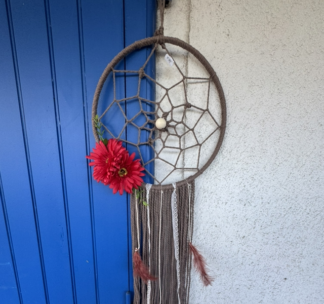 Attrape-rêves, marron et rouge