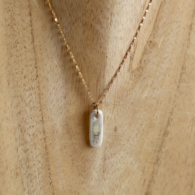 Collier porcelaine et acier inoxydable 