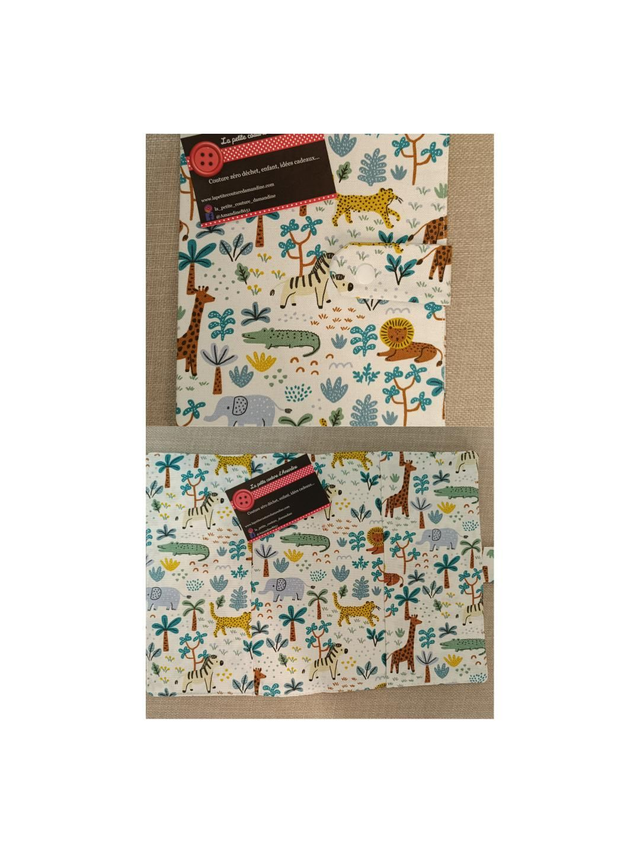 Protège carnet de santé animaux savane