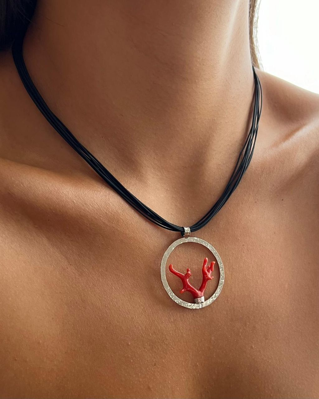 Pendente Ramo di Corallo in Argento Martellato