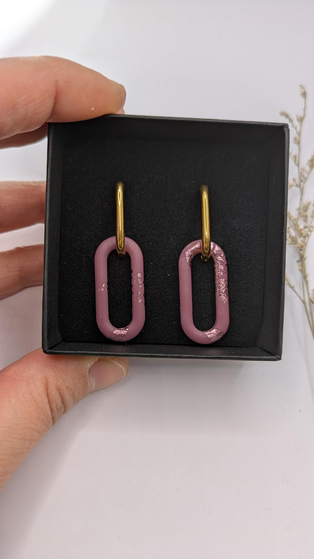 Boucles d'oreilles en pâte polymère - ovale prune