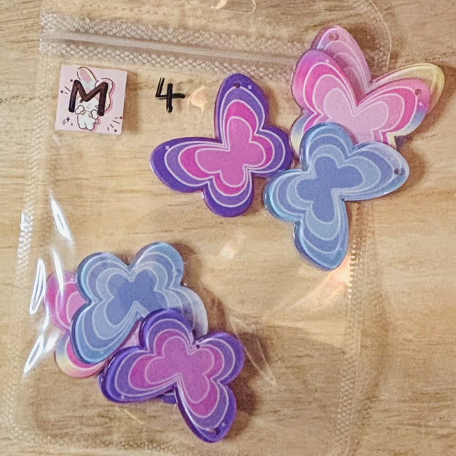 M-4 butterfly acrylic pendants mixed