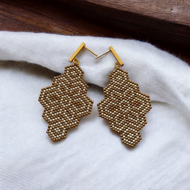 Boucles d'oreilles taupe