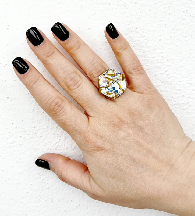 Anello Regolabile Fatto a Mano con Frammenti di Maioliche in Argilla Polimerica - Effetto Ceramica | Gioiello Artigianale  