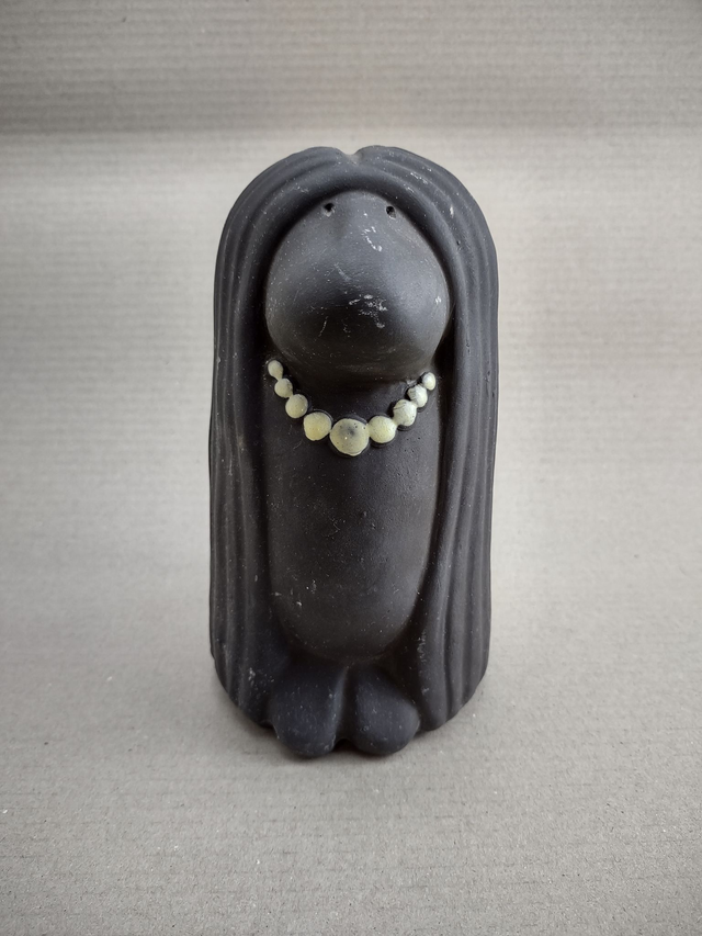 Billingetroll | &#039;Troll&#039; beeldje uit Zweden Jaren 70 (diameter 10 cm | hoogte 17 cm) Bruin keramiek met witte accenten | Vintage