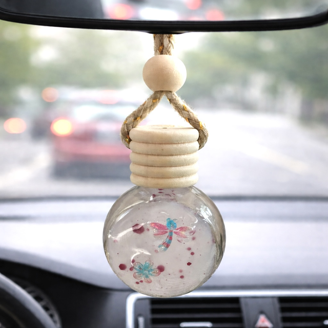 Handverzierter Auto-Lufterfrischer aus Glas – individuell befüllbar