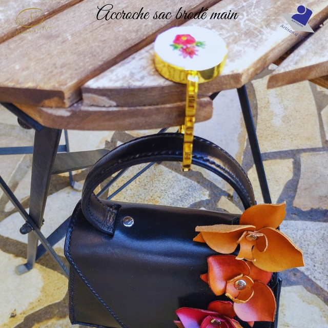 Accroche-sac Bijou - Broderie Main &amp; Strass - Pièce Unique