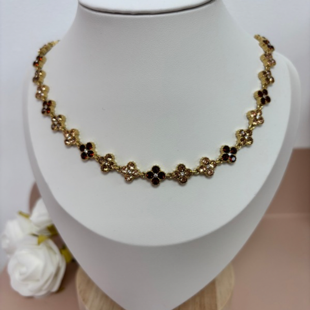 Collier Aria