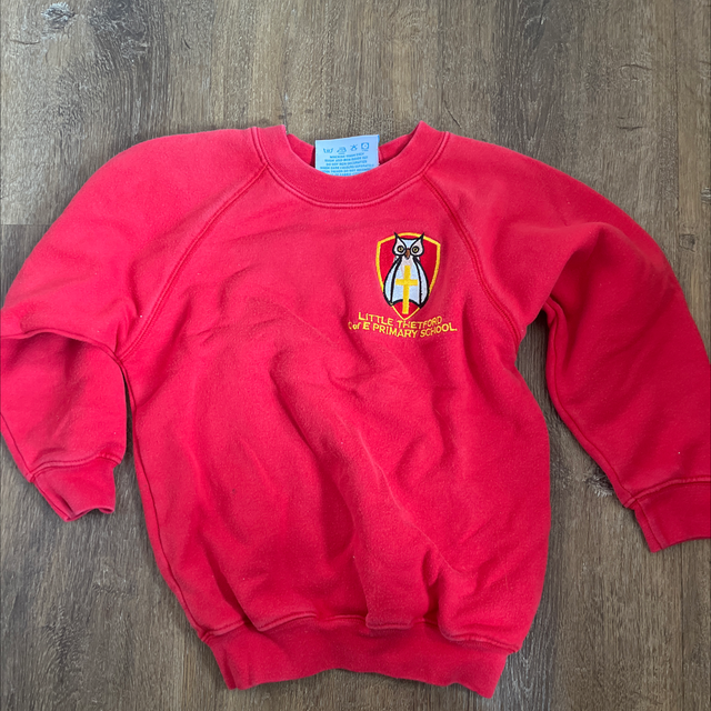 Logo Jumper size 22”