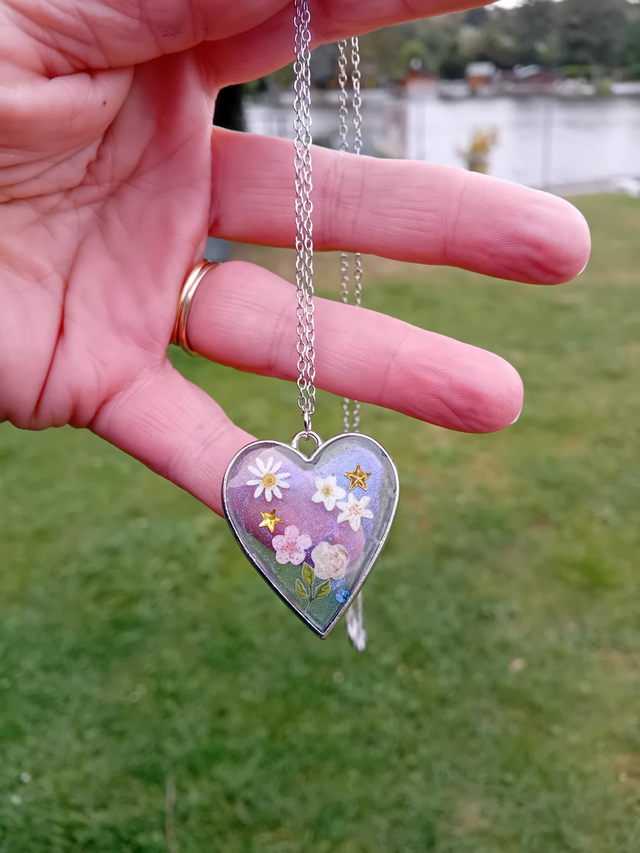 Médaillon cœur florale 