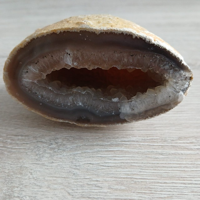 Agaat Geode 8,5x5x5 cm (12.041)