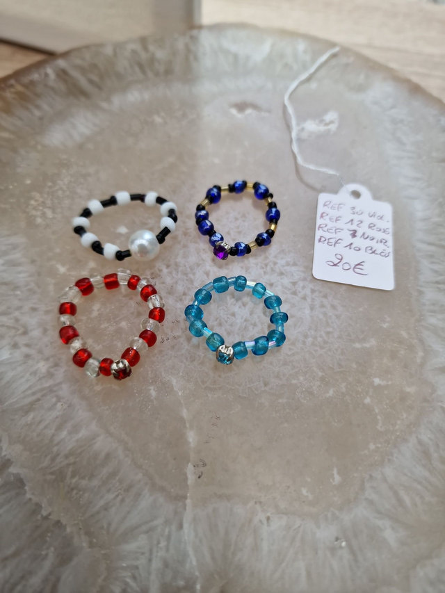 Lot 4 Bagues Elastique Perles Strass