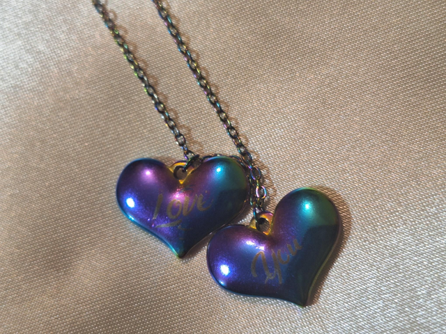 Collier double pendentif coeur Personnalisé Neochrome