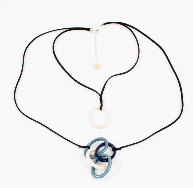 Collier Cadena " Nodova "