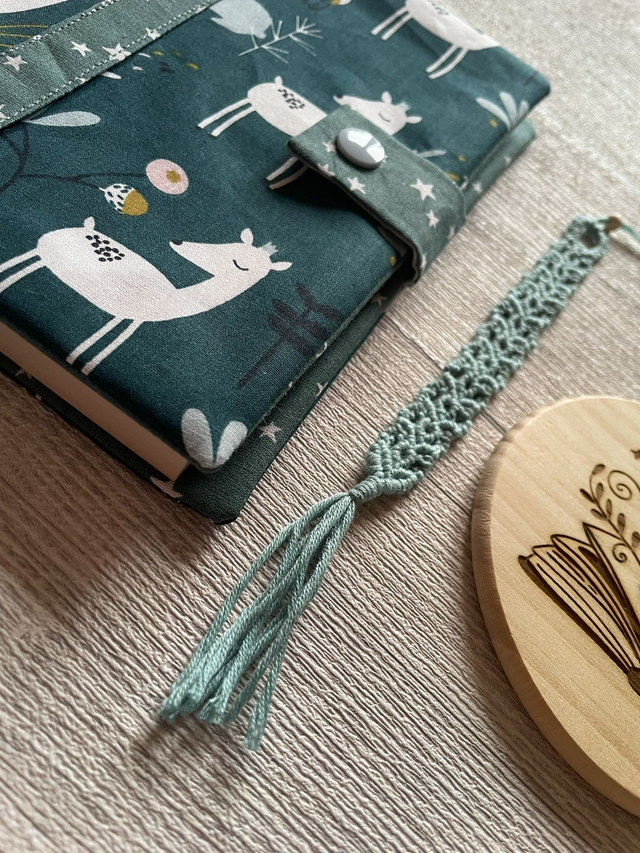 🌙Coffret Lecture "Secret de Lune" – Couvre-livre & Accessoires – Motif Biche et Livre enchanté