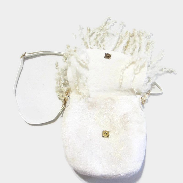 Borsa donna fatta a mano borsa a tracolla feltro lana merino bianco ecologica