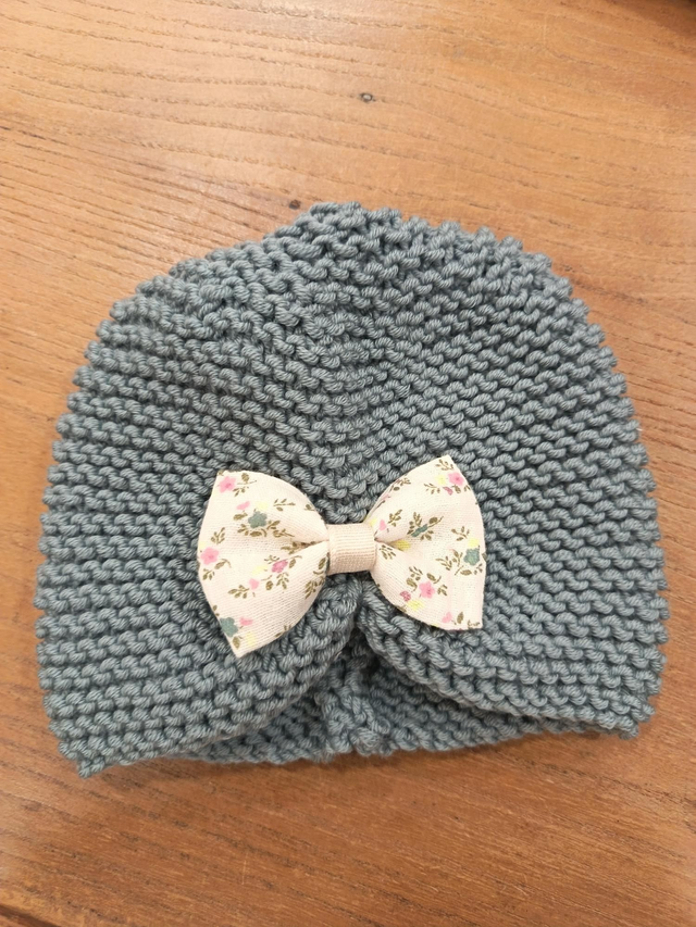 Bonnet avec noeud 6/12 mois