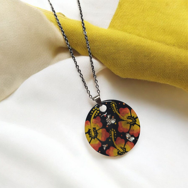Collier dessiné Flora acier inoxydable jaune orange