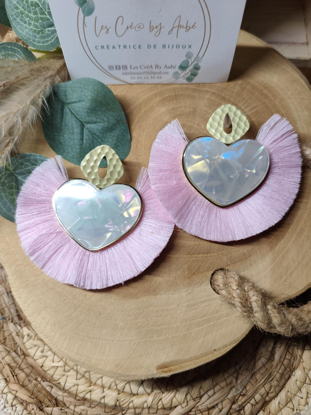 BO BIG COEUR NACRE/ ACIR INOXY GOLD/ POMPONS ROSE 0000027