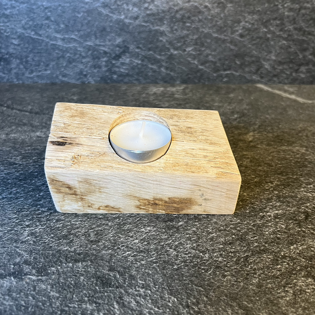 Teelichthalter mit Baumkante